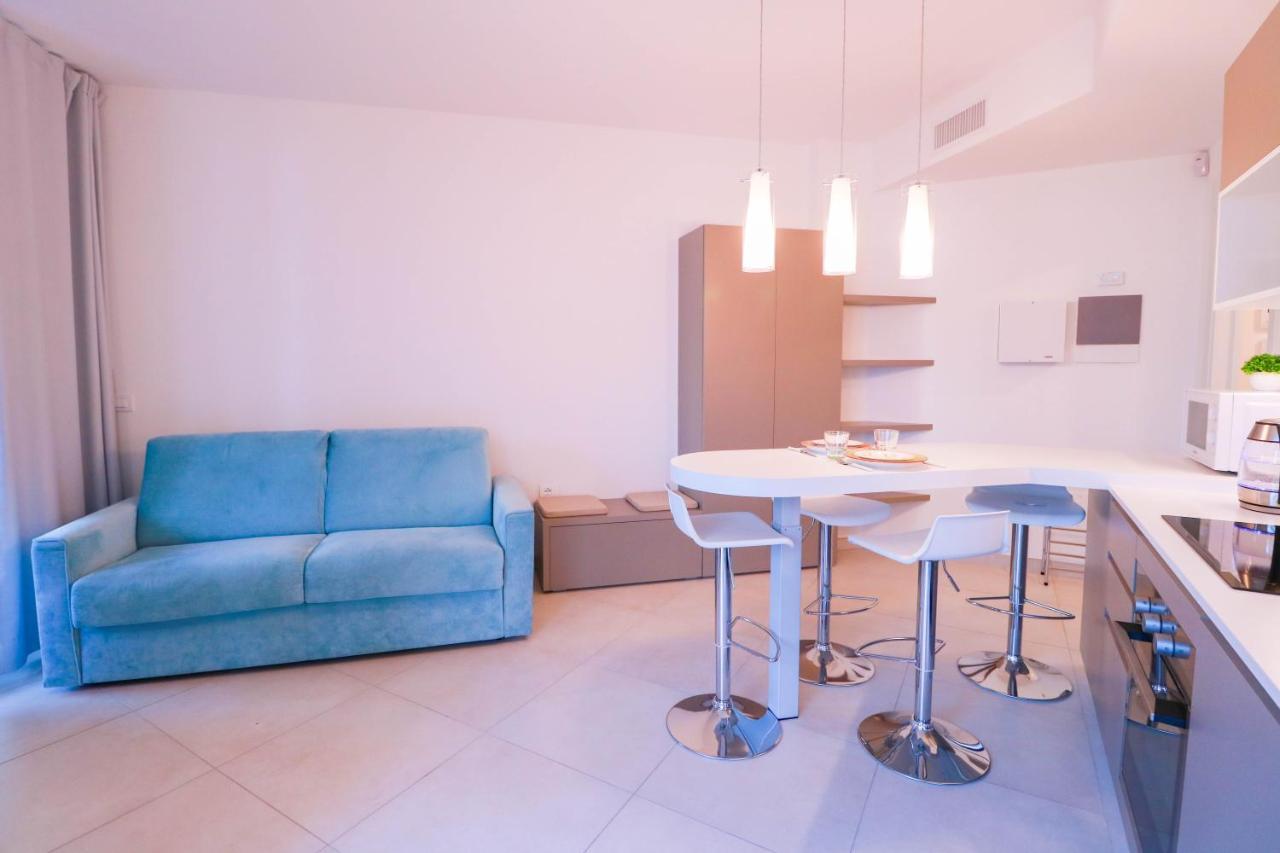 H11 Luxury 9A - Porto - Piscina - Jacuzzi Daire Santo Stefano al Mare Dış mekan fotoğraf