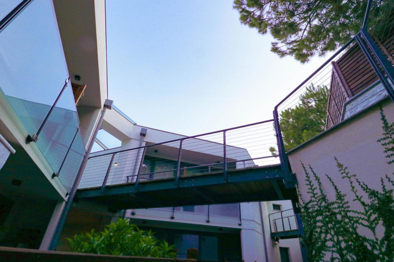 H11 Luxury 9A - Porto - Piscina - Jacuzzi Daire Santo Stefano al Mare Dış mekan fotoğraf
